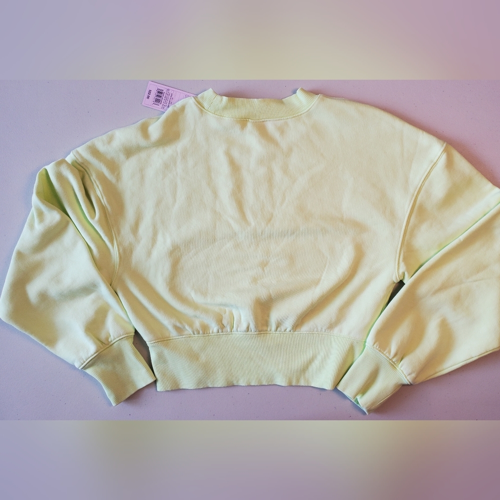 💚Wild Fable Women's Cropped Crewneck Pullover Sweatshirt - Picture 4 of 5